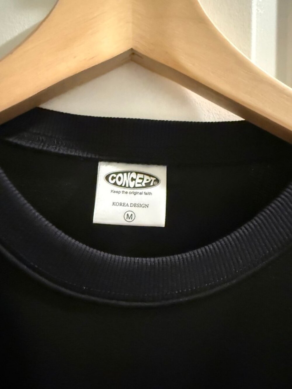Concept Native Tongue Crewneck Sweatshirt M Black White Colorblock